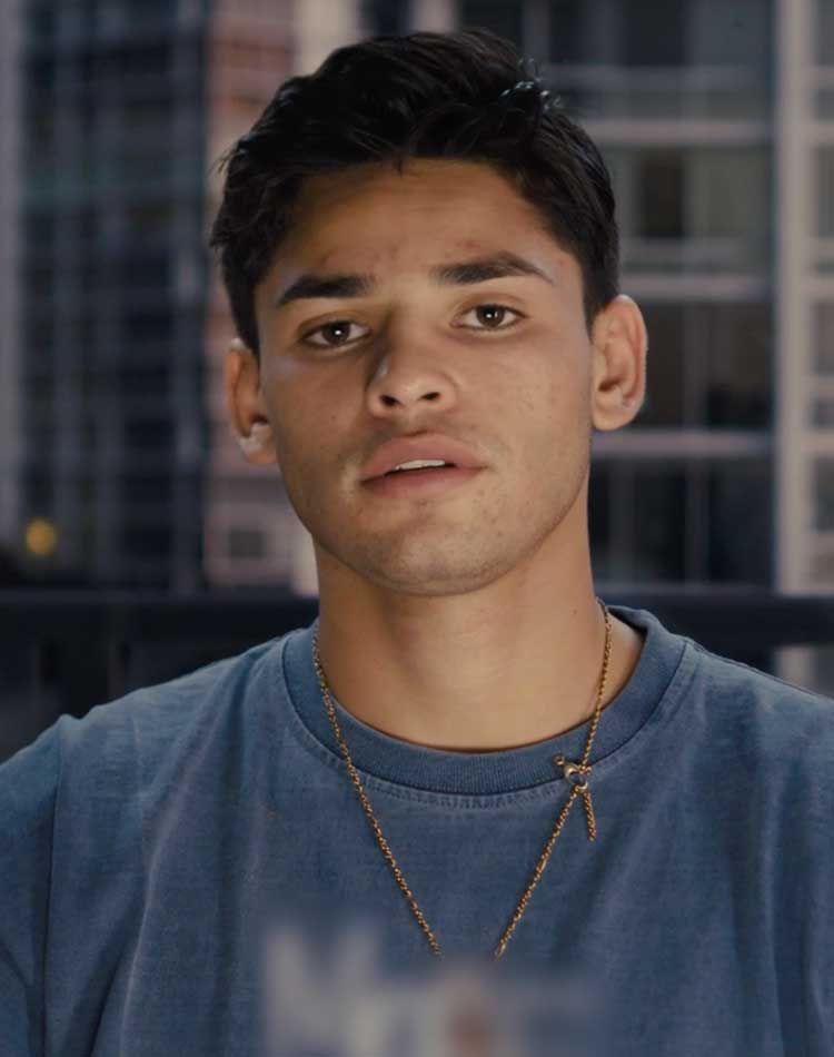 Photo Boxer in an Interview